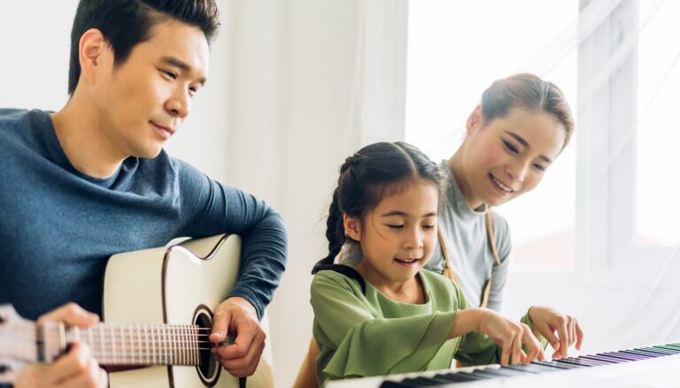 Teaching Music to Kids and Teens: 5 Strategies for Parents